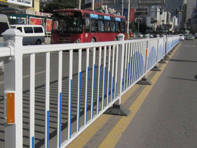 道路护栏