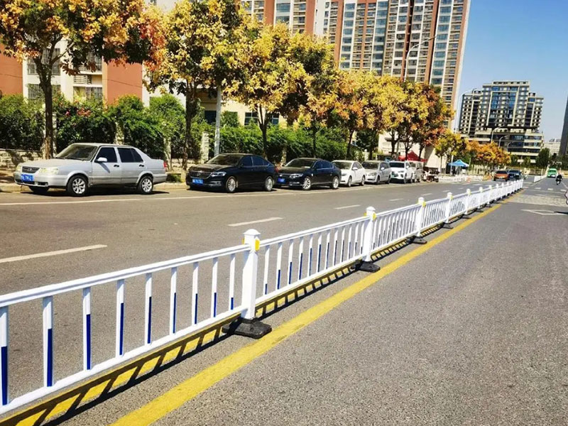道路护栏