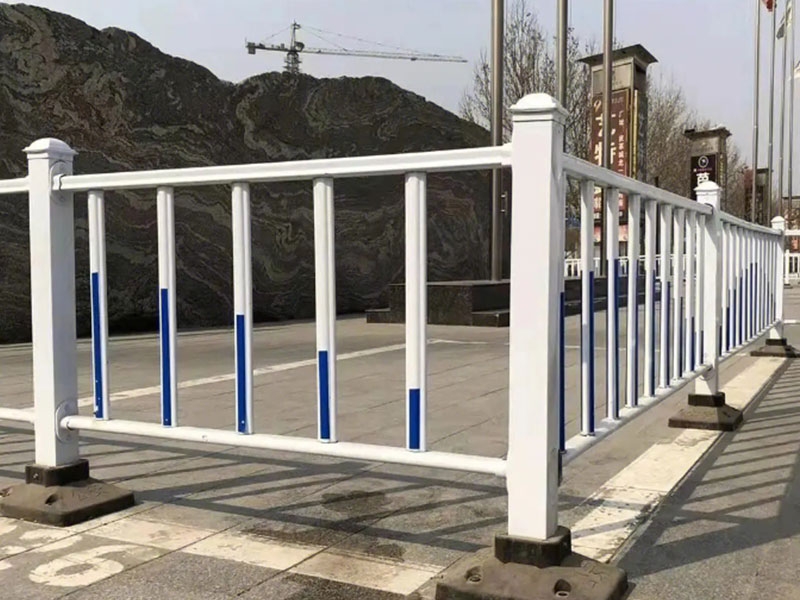 道路护栏