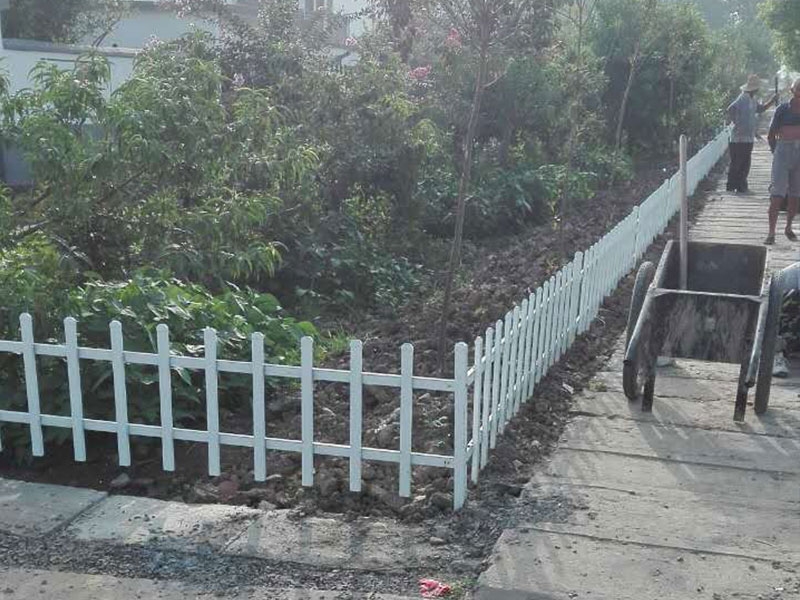 草坪护栏7